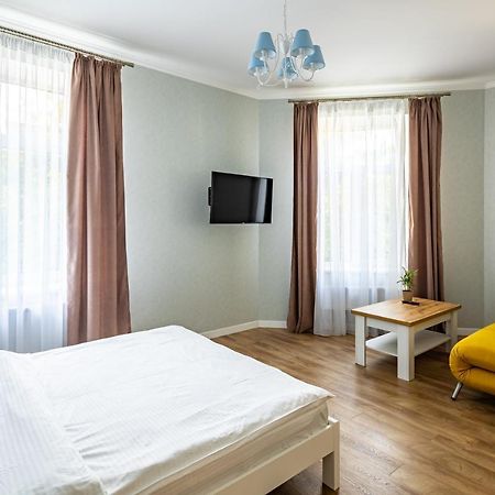 Leontovycha Apartment Lviv Luaran gambar
