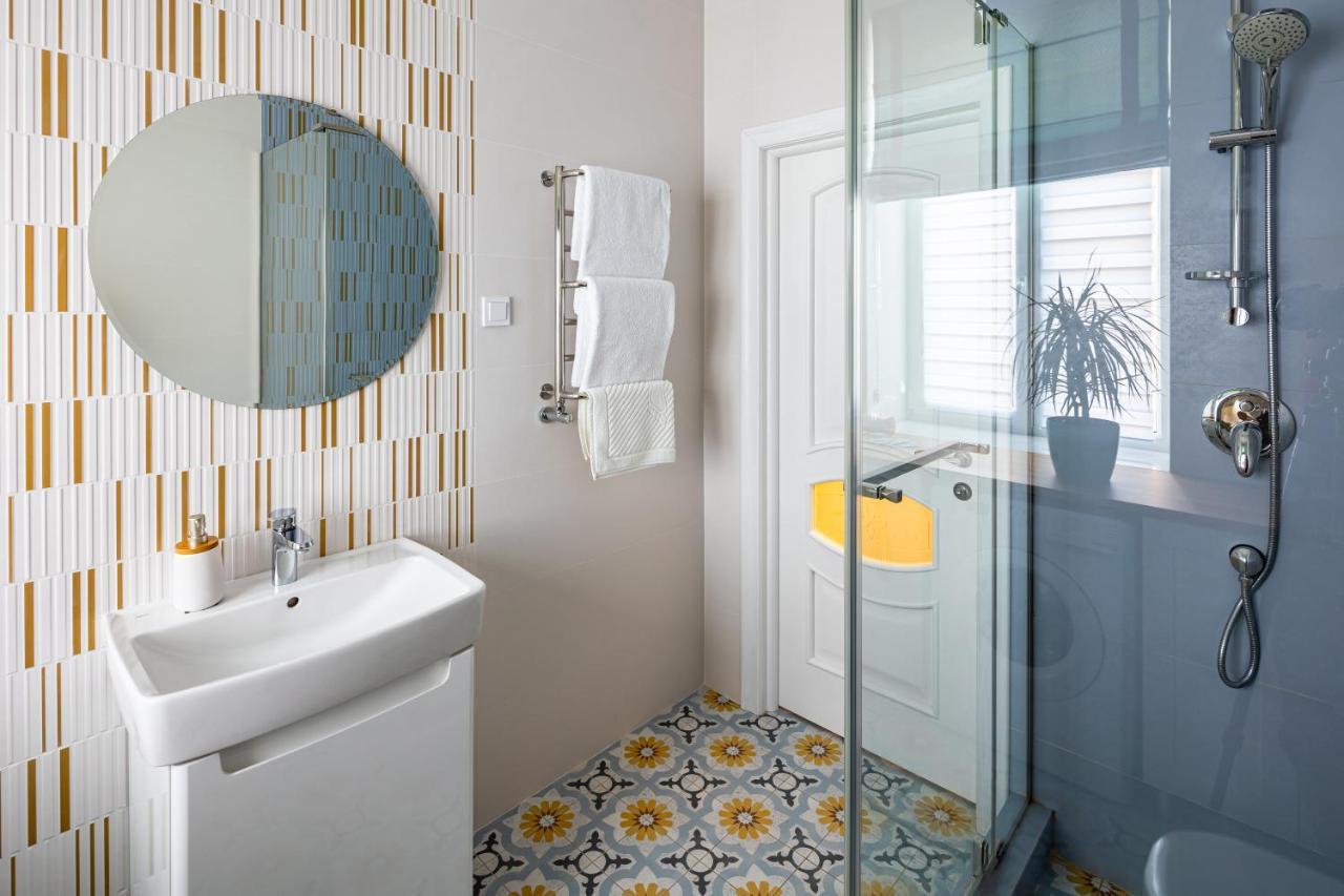 Leontovycha Apartment Lviv Luaran gambar